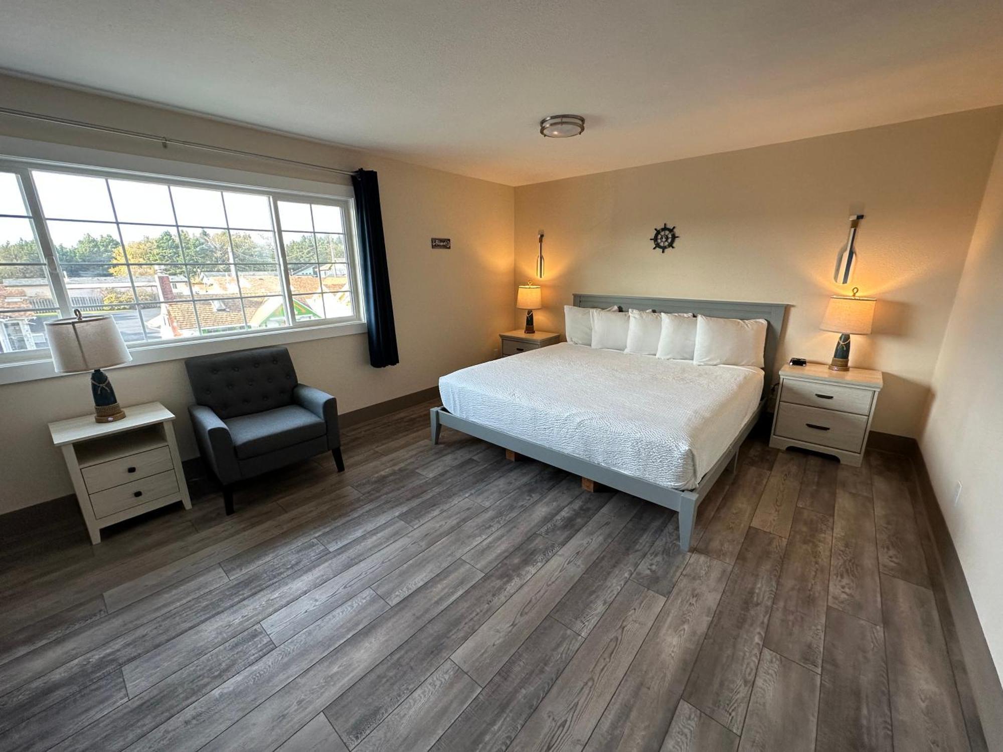 Coastal Inn And Suites Long Beach Esterno foto