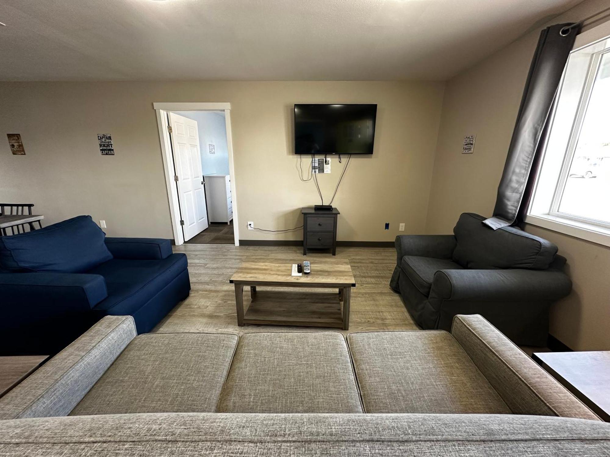 Coastal Inn And Suites Long Beach Esterno foto