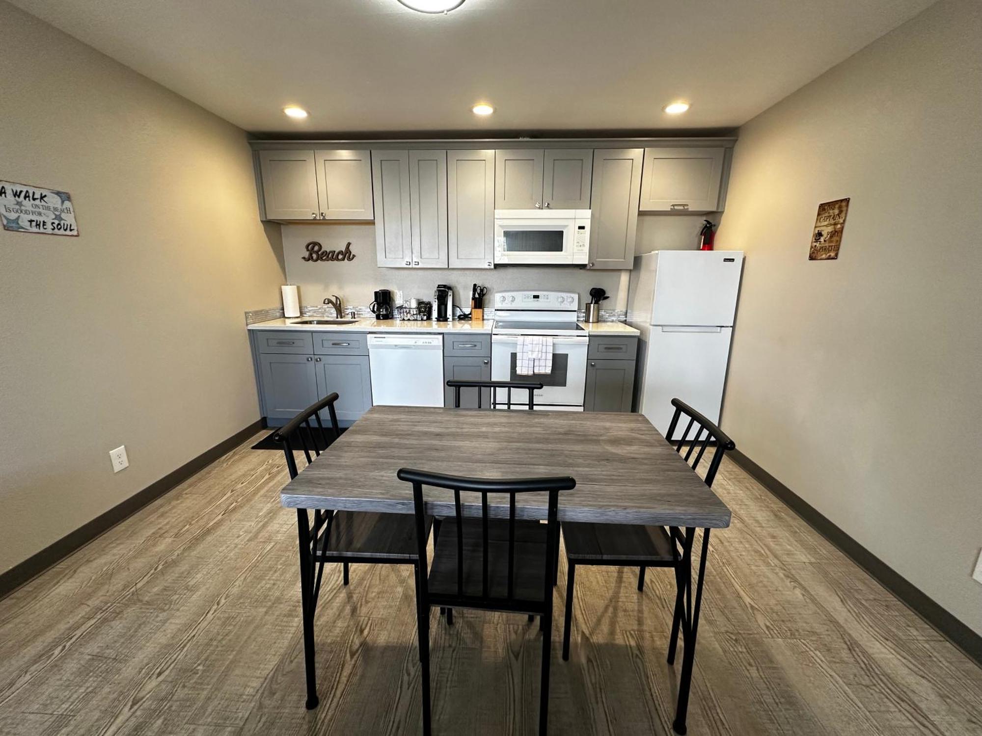 Coastal Inn And Suites Long Beach Esterno foto