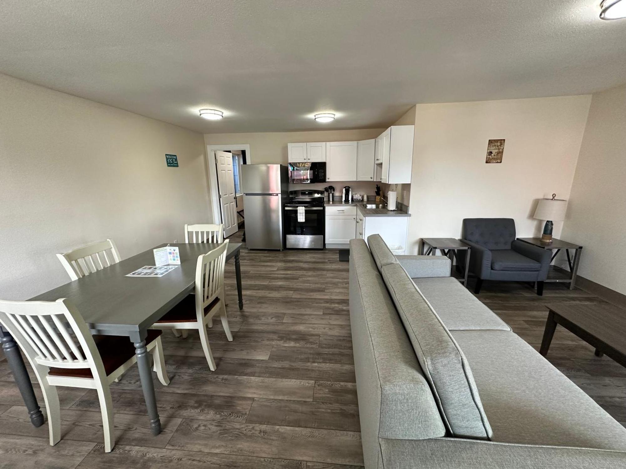 Coastal Inn And Suites Long Beach Esterno foto