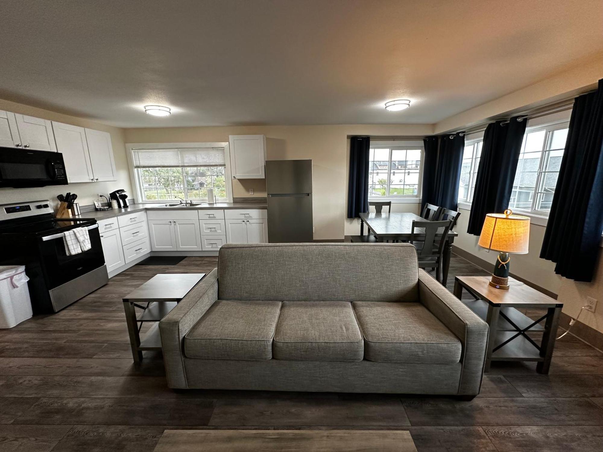 Coastal Inn And Suites Long Beach Esterno foto